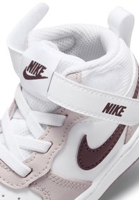 Nike Sportswear COURT BOROUGH MID 2 - Visoke tenisice - white burgundy crush platinum violet