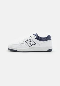 BB480 UNISEX - Basketball shoes - white/blue