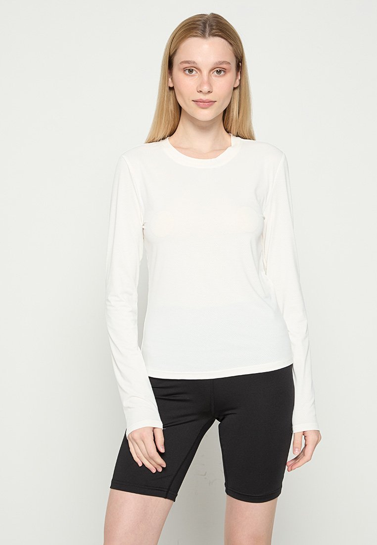 Only Play Sport T-shirt crème