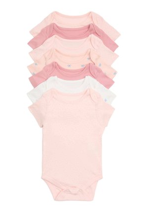 Sette body morbidi in cotone per neonati in tonalità di rosa, bianco e pesca, alcuni con piccoli motivi a fiocchi blu, disposti impilati verticalmente.