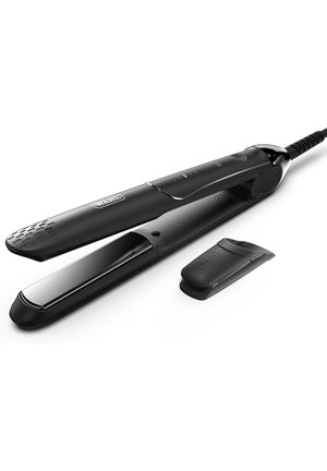 Schwarzes Wahl Haarglätteisen mit glatten Platten und einem abnehmbaren kleinen schwarzen Clip, auf weißem Hintergrund platziert.