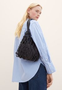 TOM TAILOR DENIM Iris - Borsa a mano - schwarz   black