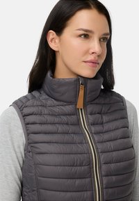 camel active STEPP MIT REFLEKTIERENDEN DETAILS - Vest - slate