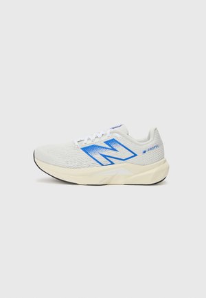 FUELCELL PROPEL V5 - Road running shoes - white