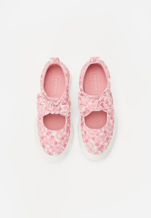 Rosa Blütenschuhe mit strukturierter Stoffoberfläche, großem Schleife vorne, elastischen Riemen und weißer Gummisohle.
