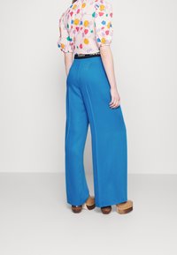 HUGO Tygbyxor - blue