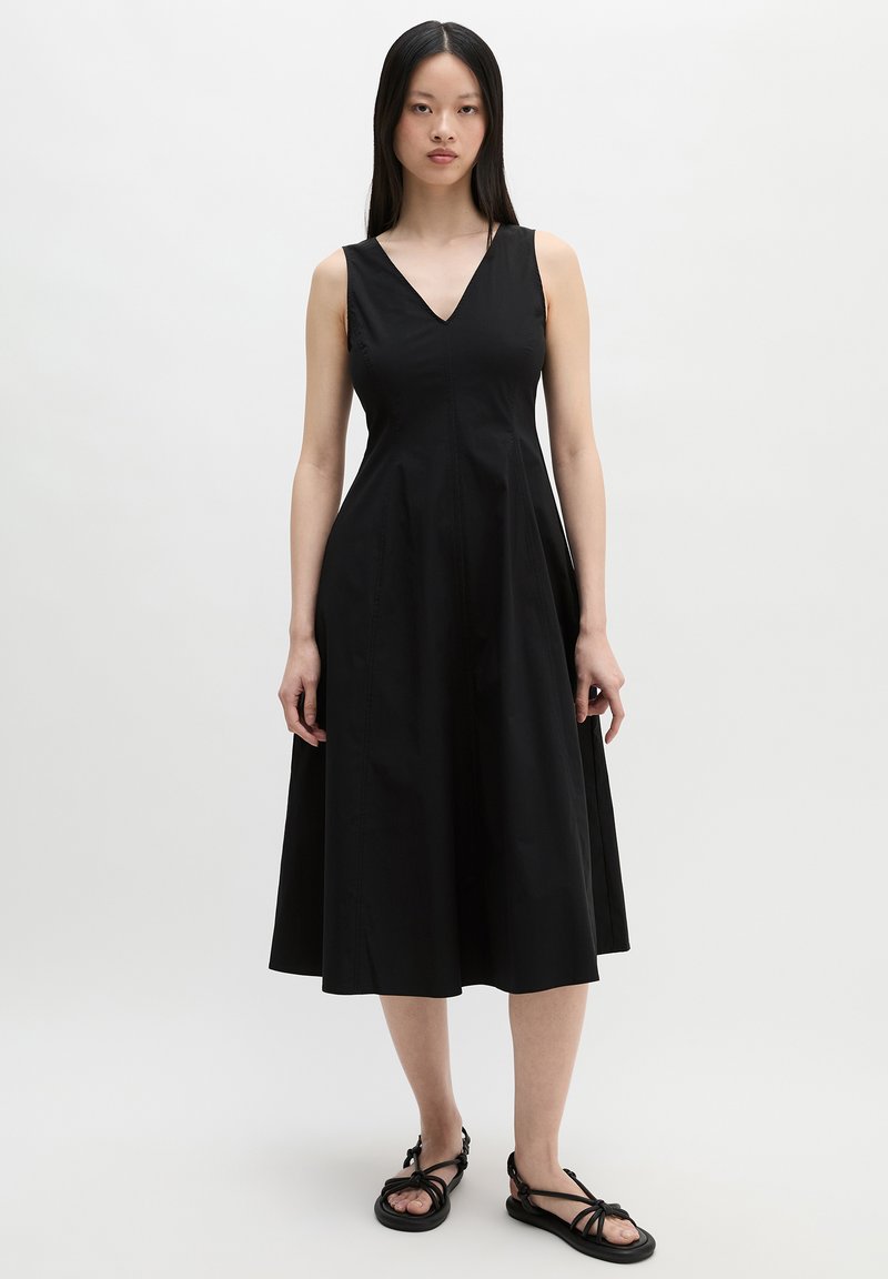 Marc O'Polo DRESS, MIDI LENGTH, A-LINE, V-NECK AT FRONT AND BACK - Robe de jour