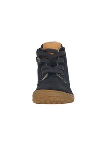 Tmavě modré nubukové boty s kulatou špičkou, šněrováním, světlými švy a texturovanou hnědou gumovou podrážkou. Obsahují koženou jazykovou část s logem.