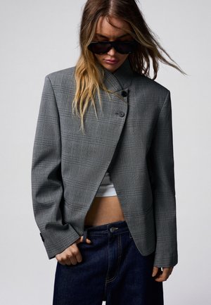 Bershka, DOUBLE-BREASTED WITH BUTTONS - BLAZER - Blazer - grey