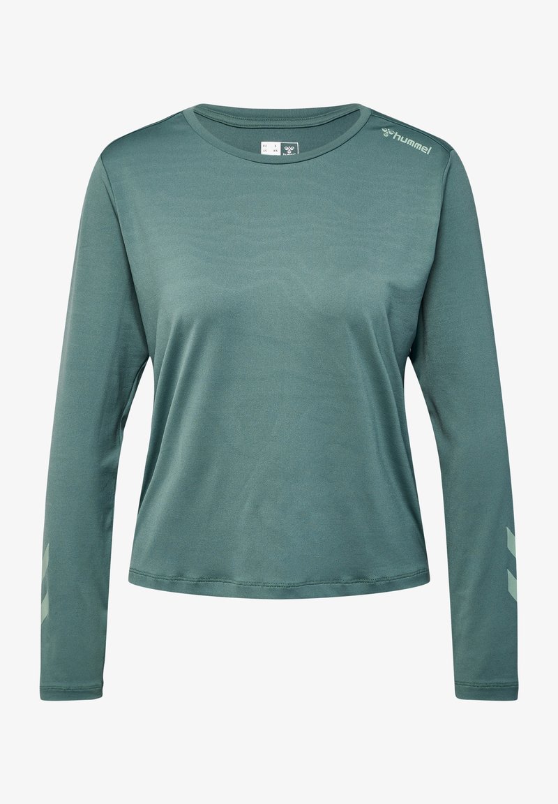 Langærmet skjorte i dempet grøn, lavet af glat stof. Har subtilt logo på skulderen og lysfarvet chevronmønster på ærmerne.