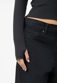 Pegador SALLY HOODED ZIP LONGSLEEVE - Majica s kapuljačom i patentnim zatvaračem - black