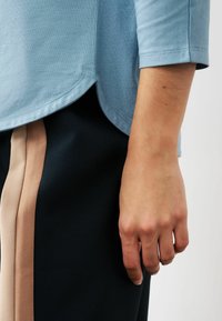 Next 3/4 LENGTH SLEEVES T-SHIRT - Lihtne T-särk - blue