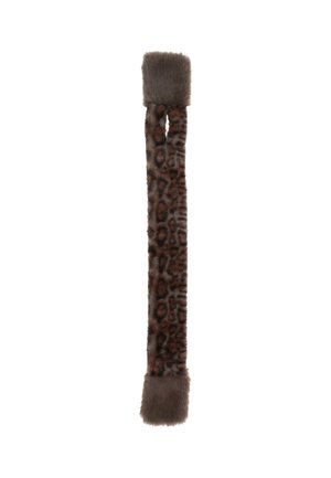 Écharpe en fausse fourrure tachetée de léopard marron, avec des extrémités en fausse fourrure marron uni, sur fond blanc.