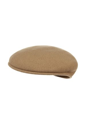 Baretto in lana beige con corona arrotondata e piatta e bordo morbido e strutturato, mostrato su sfondo bianco.