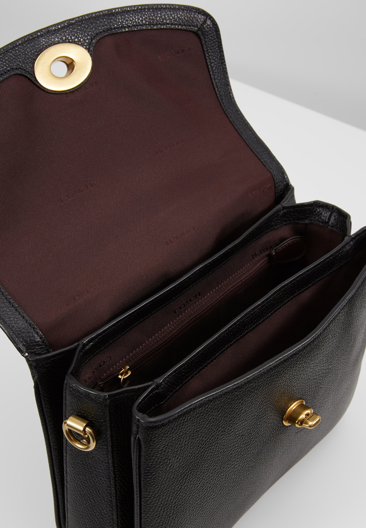 Coach POLISHED PEBBLED BLAISE CROSSBODY Håndveske black Coach POLISHED PEBBLED BLAISE CROSSBODY Håndveske black