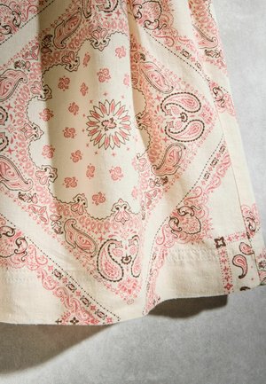 Next, Shorts - ecru paisley print