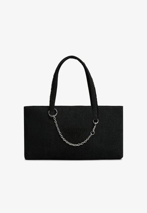 Sac à main rectangulaire noir avec deux poignées, détail chaîne argentée, et logo subtil "tommy jeans" embossé à l'avant.