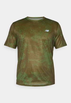 New Balance ATHLETICS PRINTED - T-shirt desportiva - woodland