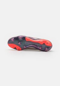 adidas Performance PREDATOR ELITE FIRM GROUND - Botines de fútbol para terreno firme - platin metallic/aurora black/carbon