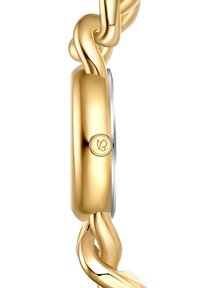 Reloj de pulsera de metal dorado con un diseño de cadena retorcida y caja de tono plateado. Presenta una esfera redonda y detalles del logotipo en el lateral.