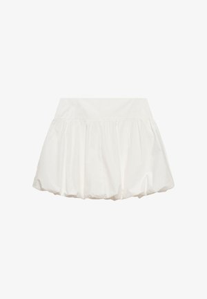 Biała spódnica balonowa z szerokim pasem i marszczonym materiałem tworzącym puszystą sylwetkę.