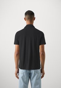 Guess SMALL SCRIPT - Polokošeľa - jet black