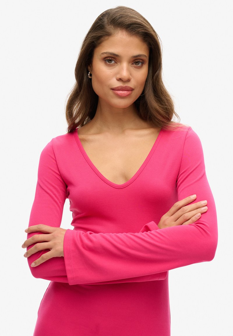 slim fit dress slacks Blue Planet | Deep V-Neck Bell Sleeves Bodycon Mini Skirt main image 1