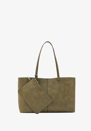 Torba na ramię w oliwkowym kolorze z fakturą krokodyla i dopasowaną odpinaną saszetką na suwak, wyposażona w dwa paski na ramię.