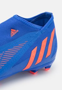 adidas Performance PREDATOR EDGE.3 LACELESS FG - Botas de futebol com pitões - hi-res blue/turbo