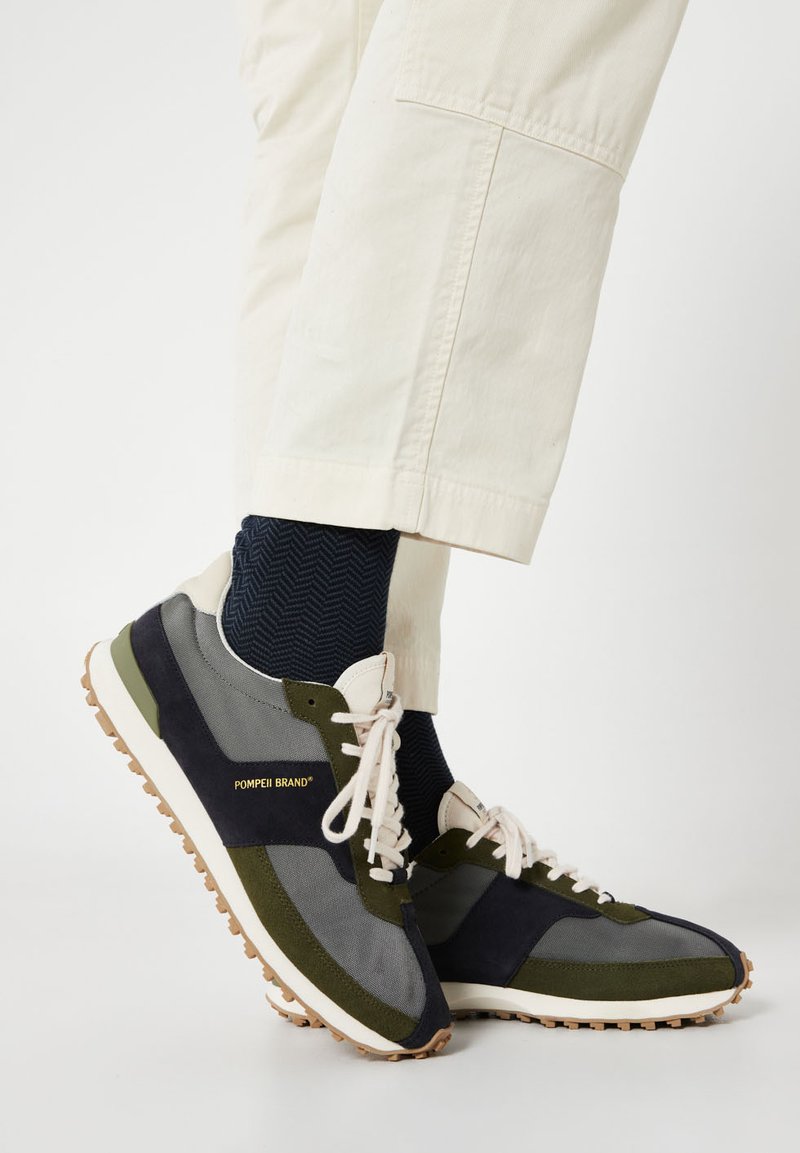 Pompeii ELMO Baskets basses blue/bleu ZALANDO.FR