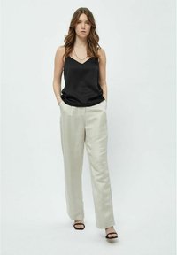 Minus MIKAMIA TOP - Blusa - black