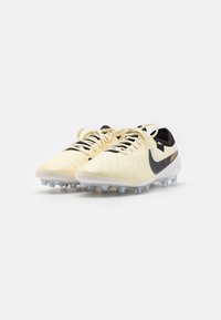 Nike Performance TIEMPO LEGEND 10 PRO AG - Jalkapallokengät tekonurmi - lemonade/black/metallic gold coin