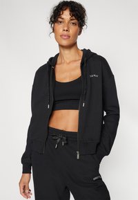 ONLY Play ONPPENNY LIFE HOOD SHORT BRUSH - Jaka ar rāvējslēdzēju - black/silver