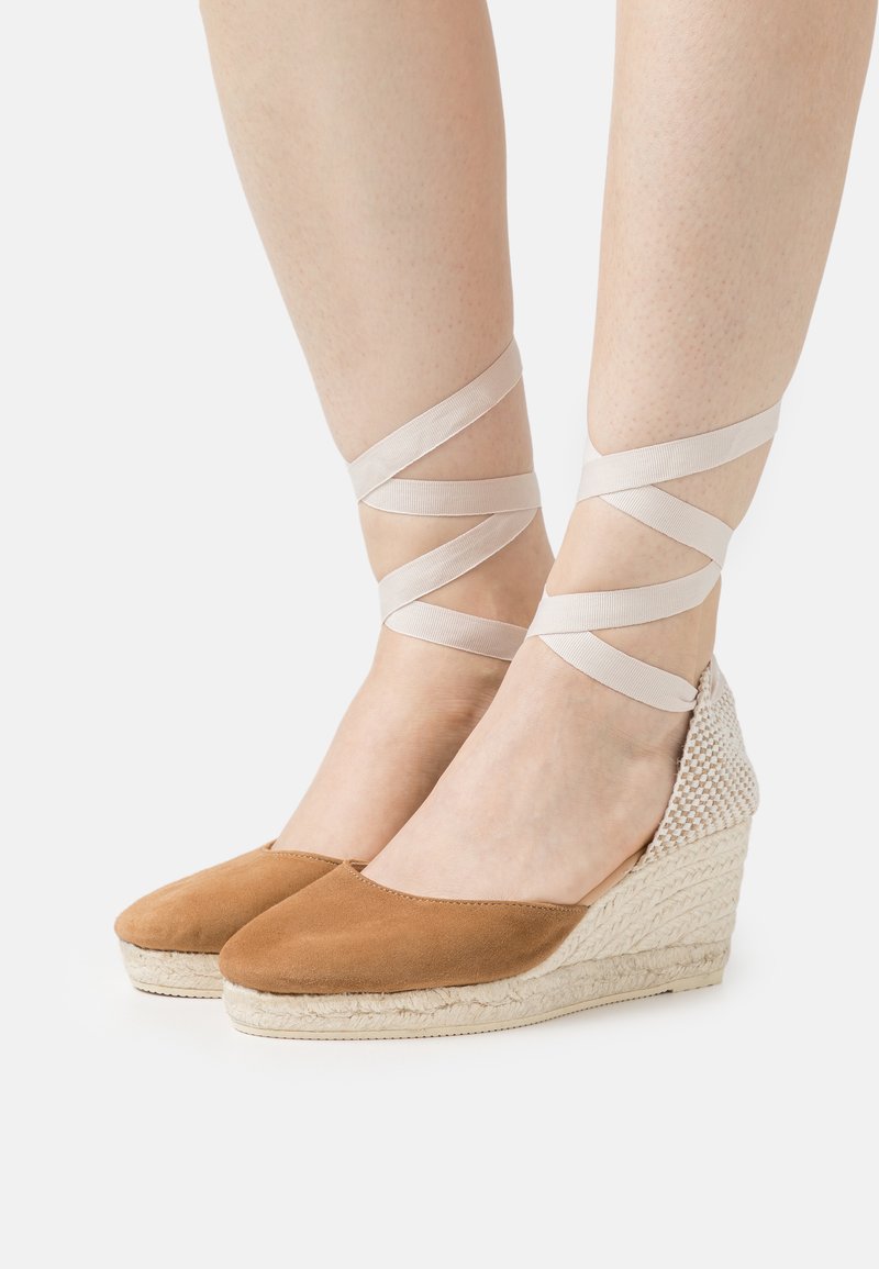 Manebí LOW WEDGE Espadrilles camel Zalando.de