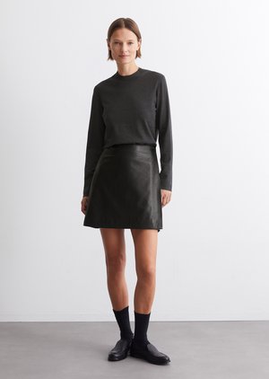 A-line skjørt - black