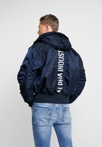 Thumbnail Image 4