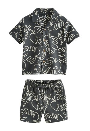 Next, REGULAR FIT - SHORT SLEEVE SHIRT AND SHORTS SET  . - Shorts - black leaf print