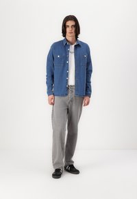 Denim Project LOOSE OVERSIZED - Košile - mid blue washed