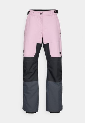 Schneehosen mit einem Farbblockdesign in Pink, Schwarz und Dunkelgrau, verstellbarem Bund und Reißverschlusstaschen. Hergestellt aus wasserdichtem Material.