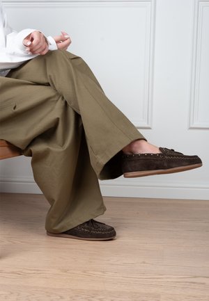 PS POELMAN, POELMAN KIYA DAMES LOAFERS. - Scarpe senza lacci - brown