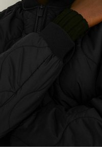 C&A Abrigo de invierno - black
