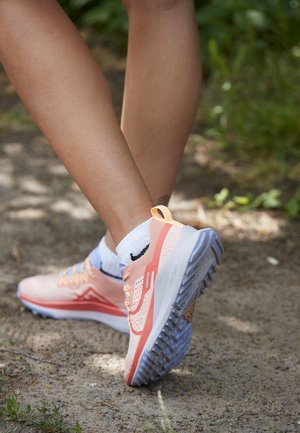Scarpe da trail running - coral