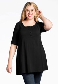 YOEK MANCHES COURTES - Tunikaer - black