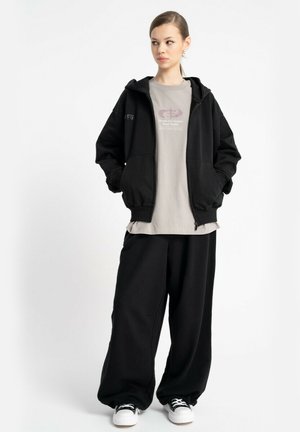 - Bluza rozpinana