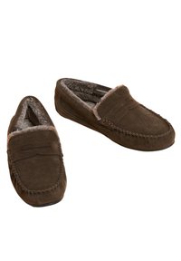 Brune ruskinds loafers med en blød, pelsagtig foring, detaljeret syning og en buet silhuet, der har et klassisk mokkasin-design.