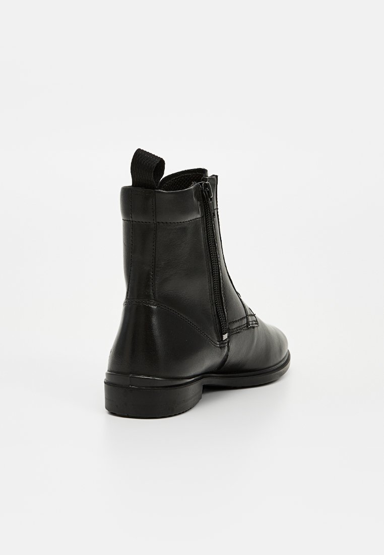 Schnürstiefelette