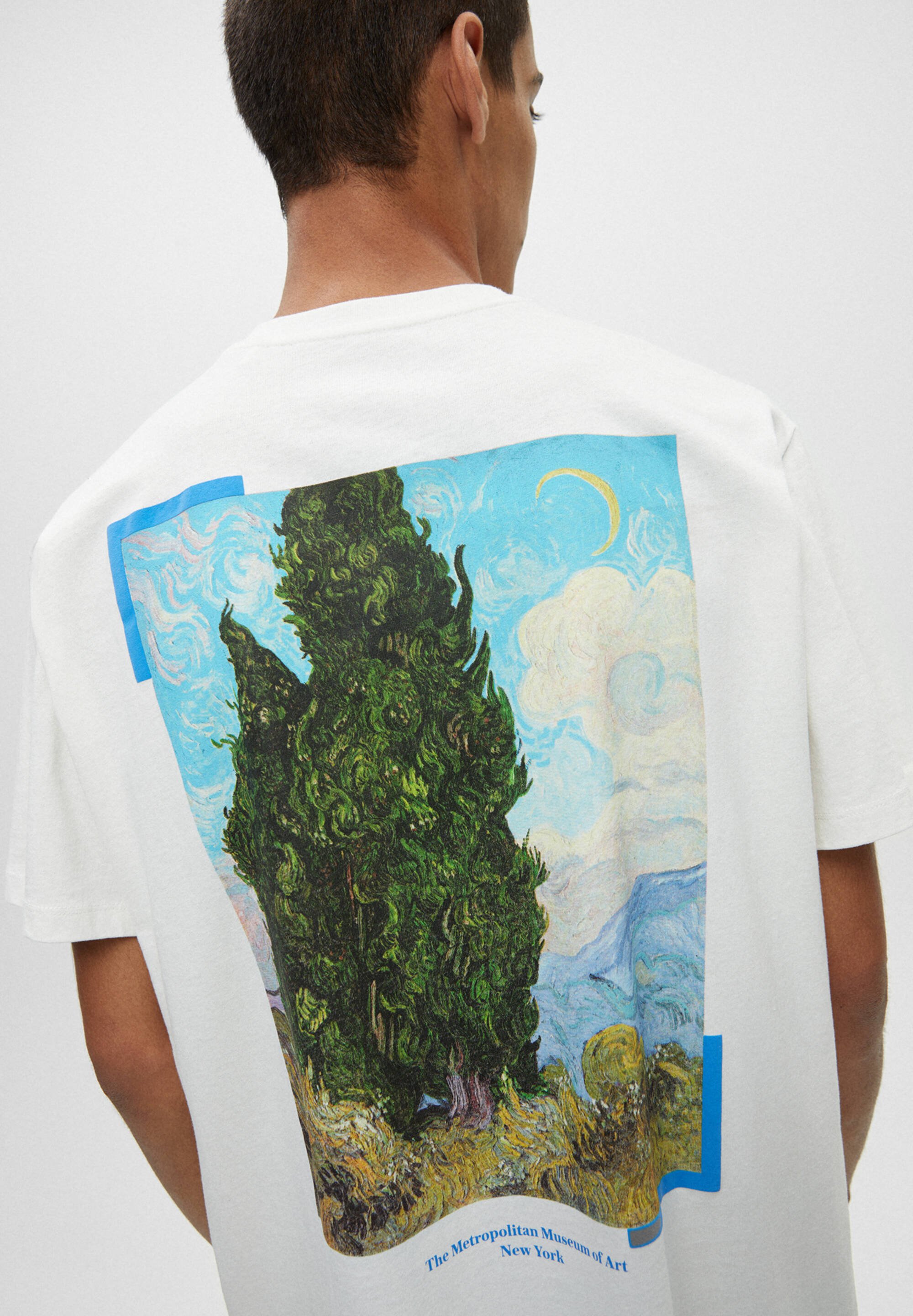 pull and bear art t shirt