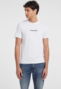 LOGO - Tricou cu imprimeu - weiß