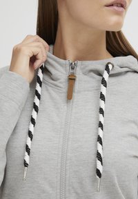 Oxmo OXWanda - Mikina so zipsom - oyster grey melange