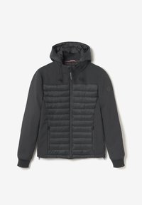 Gewatteerde zwarte jas met een ritssluiting aan de voorkant, verstelbare capuchon, zijzakken met rits en ribgebreide manchetten. Beschikt over een mix van gladde en gequiltte texturen.